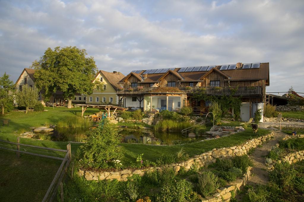 Biohof Ebenbauer Hotell Waidhofen an der Ybbs Exteriör bild